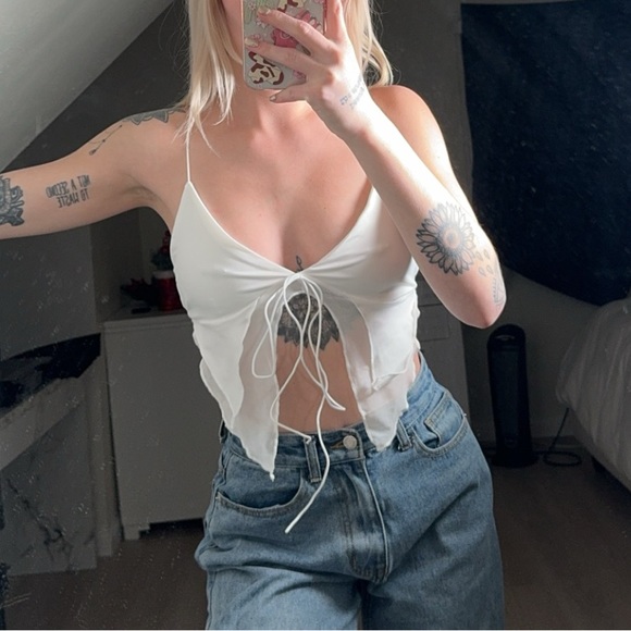 White tie front crop top - Picture 3 of 4